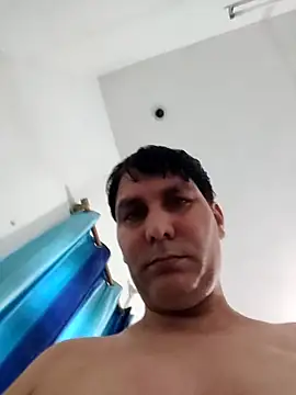 Snapshot of ZIMMY25 chatting on October 13, 5:35 am ZIMMY25 online show from October 13, 5:35 am