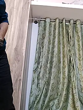 18 couple sex online show from April 5, 10:06 pm