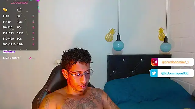 FuckHardlove online show from January 1, 4:29 am