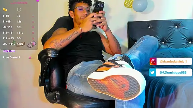 FuckHardlove online show from February 8, 8:32 pm