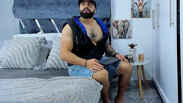 Zack Froone online show from June 25, 2:22 pm