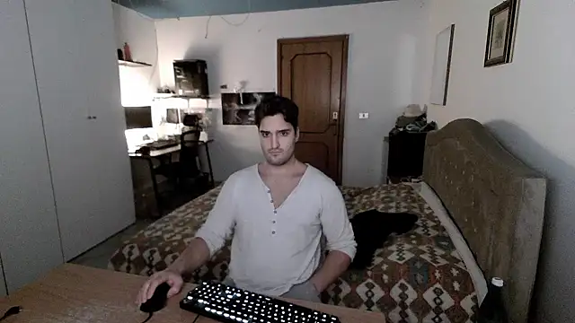 Snapshot of Alexox02 chatting on December 5, 6:13 pm Alexox02 online show from December 5, 6:13 pm