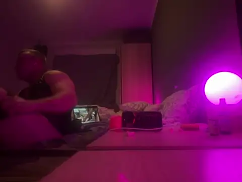 sissybitchx online show from February 22, 8:32 pm