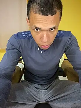 MoiseXxx 777 online show from September 10, 7:51 am