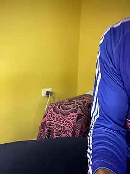MoiseXxx 777 online show from March 1, 6:37 am