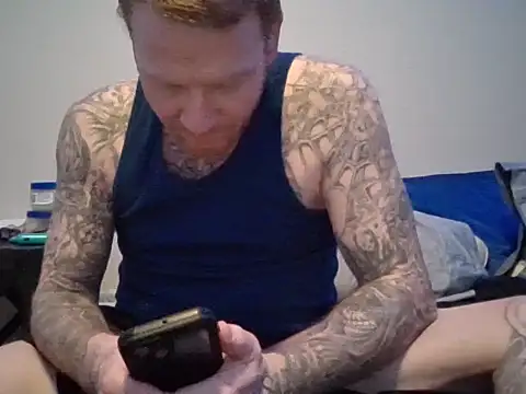 jtexas05 online show from November 4, 4:57 am