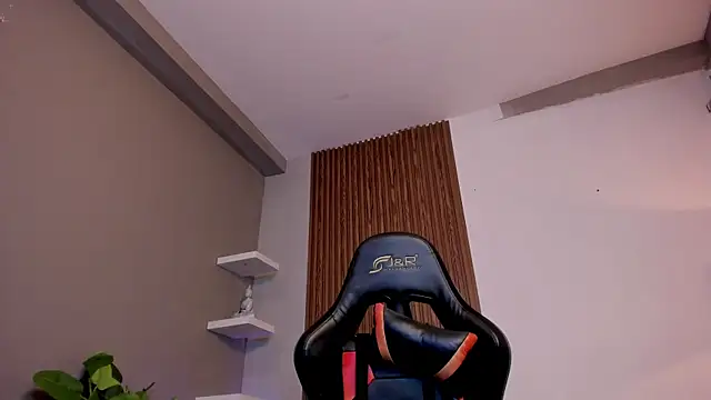 liam collins21 online show from April 24, 12:40 pm