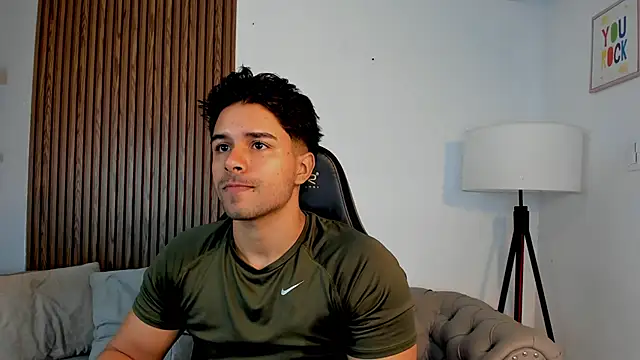 Snapshot of liam_collins21 chatting on October 10, 1:16 pm liam collins21 online show from October 10, 1:16 pm