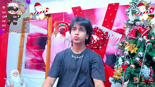 Snapshot of alex_477 chatting on December 18, 11:34 am alex 477 online show from December 18, 11:34 am