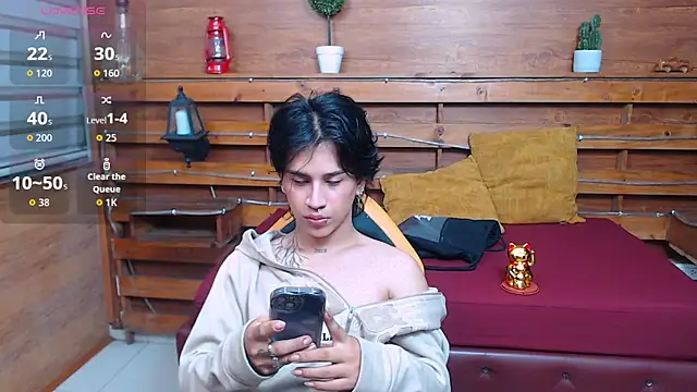 alex 477 online show from May 2, 11:57 am
