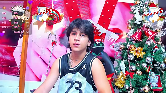 Snapshot of alex_477 chatting on December 19, 11:29 am alex 477 online show from December 19, 11:29 am