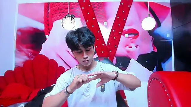 alex 477 online show from October 25, 12:40 pm