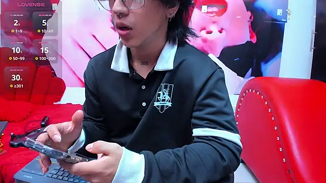 alex 477 online show from April 24, 12:40 pm