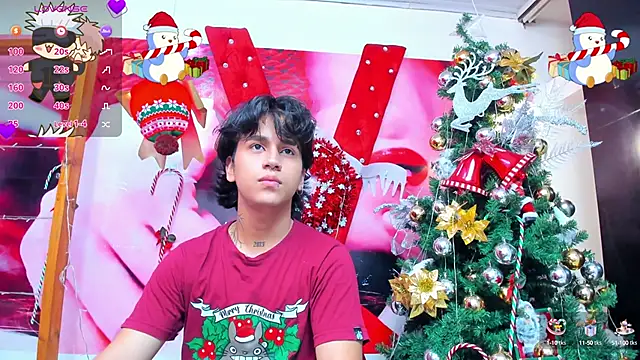 Snapshot of alex_477 chatting on December 24, 11:38 am alex 477 online show from December 24, 11:38 am