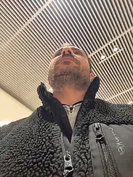 Adventurehotman online show from November 30, 12:51 pm