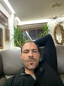 Snapshot of Adventurehotman chatting on October 19, 4:32 pm Adventurehotman online show from October 19, 4:32 pm