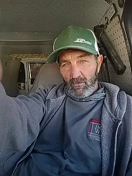 Hotbodyscottie online show from December 22, 2:36 pm