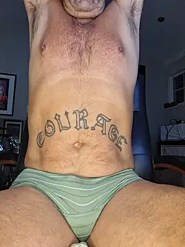 Hotbodyscottie online show from June 15, 9:45 am