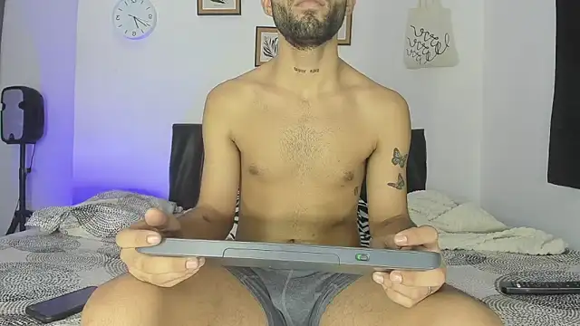 Alex BigDickkk online show from December 3, 10:27 pm