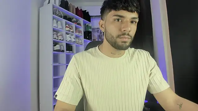 Alex BigDickkk online show from October 24, 8:32 pm