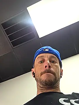 Twin2222 online show from January 9, 4:56 pm