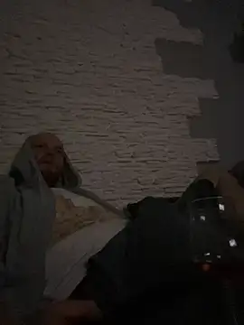 lolson119 online show from January 1, 2:19 am