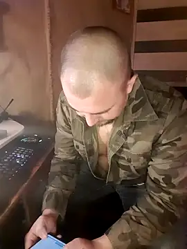 Foxyshaved online show from January 18, 6:09 am