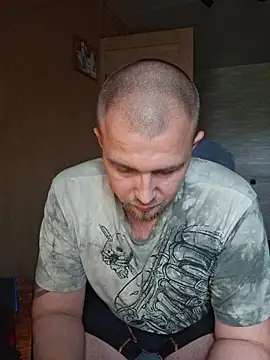 Snapshot of Foxyshaved chatting on October 13, 9:59 am Foxyshaved online show from October 13, 9:59 am