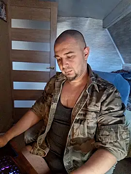 Foxyshaved online show from April 21, 4:07 am