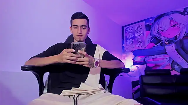 Ethan Booy online show from September 13, 9:49 pm