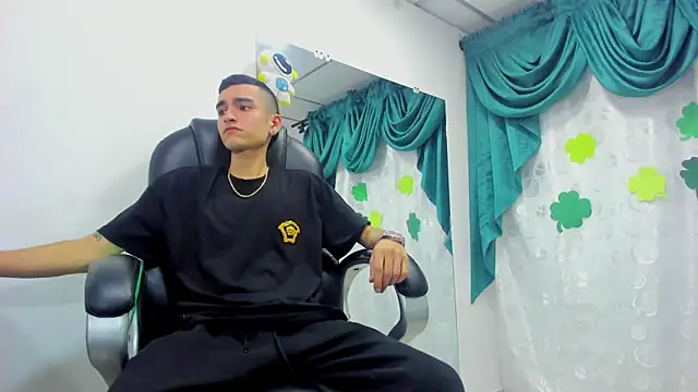 Ethan Booy online show from March 18, 8:48 pm