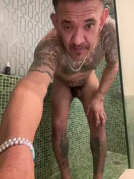 RoodoggXL online show from February 8, 7:36 am