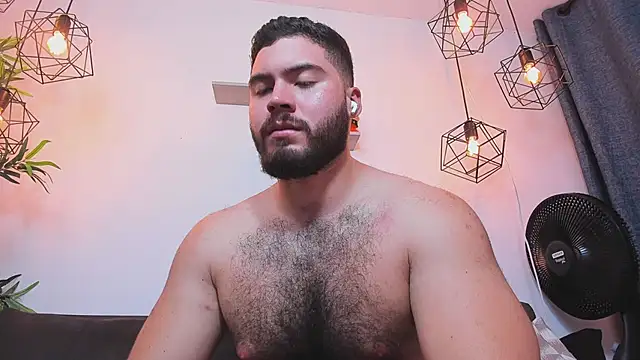 SebastianVilla  online show from June 16, 2:36 am