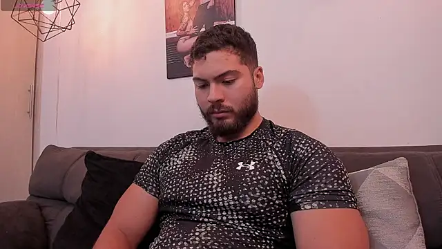 Snapshot of SebastianVilla_ chatting on September 13, 12:00 am SebastianVilla online show from September 13, 12:00 am
