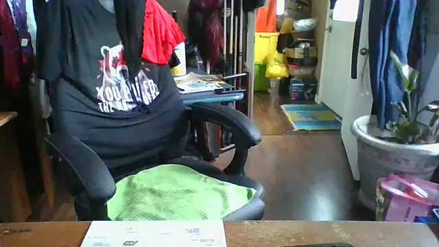 Daremeknot online show from April 29, 4:33 pm