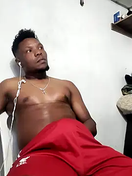 hugo3918  online show from April 23, 3:11 am