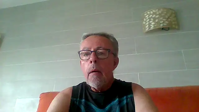 tuggy59 online show from June 17, 5:53 am