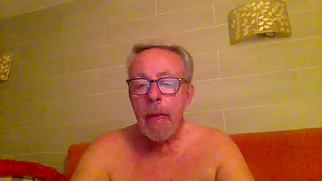 tuggy59 online show from June 12, 3:49 am