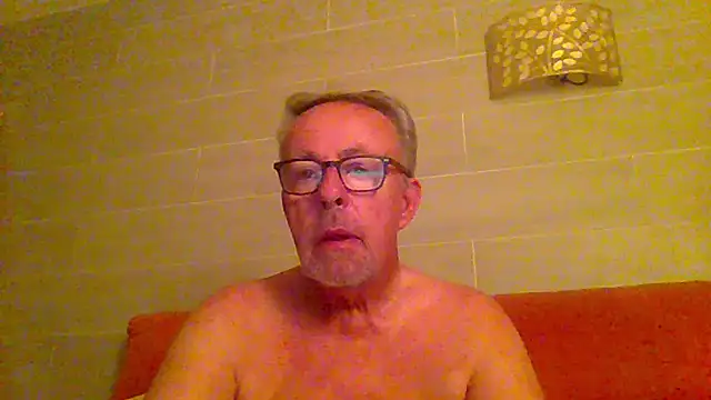 tuggy59 online show from June 11, 3:37 am
