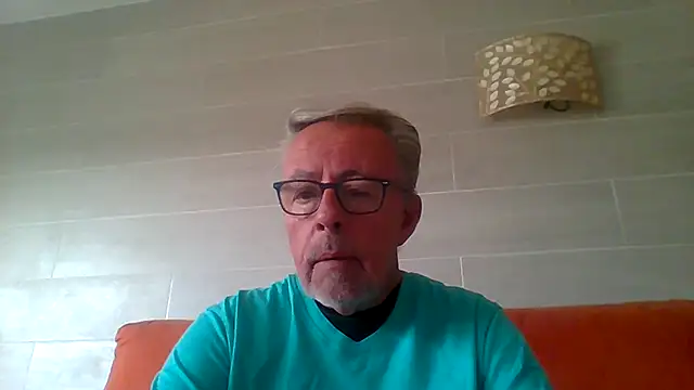 tuggy59 online show from June 18, 6:26 am