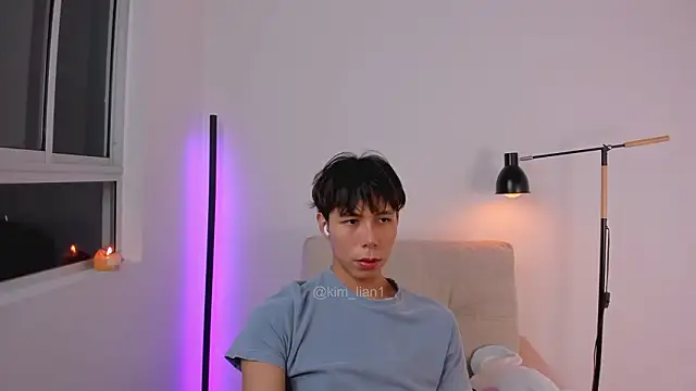 kim lian21 online show from February 22, 11:00 am