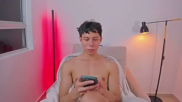 kim lian21 online show from June 16, 4:04 am