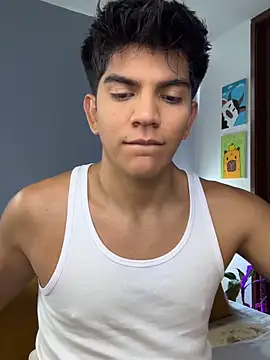 santiago 01 online show from June 10, 8:42 pm