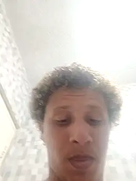 Nicolaskribeiro online show from December 4, 3:13 am