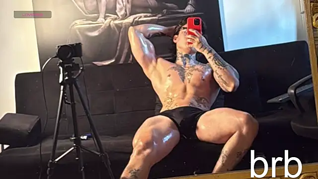 Snapshot of dantecoppolaa_ chatting on October 10, 11:52 pm dantecoppolaa online show from October 10, 11:52 pm