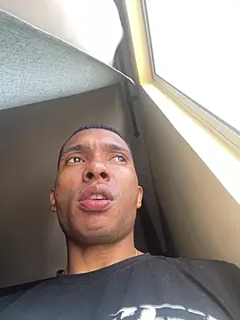 Aaronblack1  online show from April 26, 2:03 pm