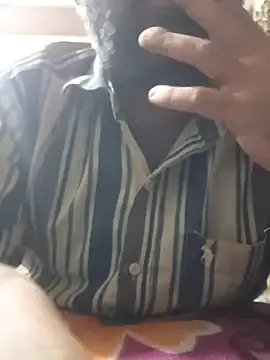 Snapshot of lund_lol chatting on March 15, 2:12 pm lund lol online show from March 15, 2:12 pm