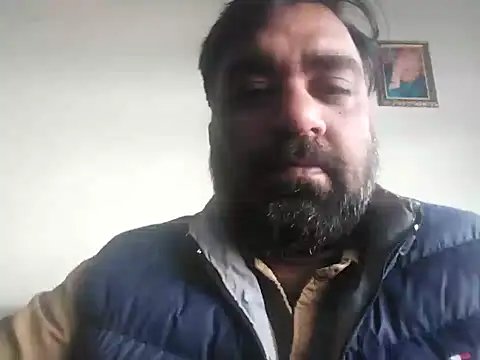 Snapshot of lund_lol chatting on January 23, 6:49 am lund lol online show from January 23, 6:49 am