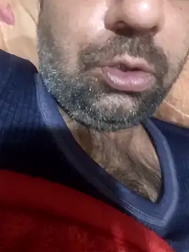 Snapshot of lund_lol chatting on February 18, 5:22 pm lund lol online show from February 18, 5:22 pm