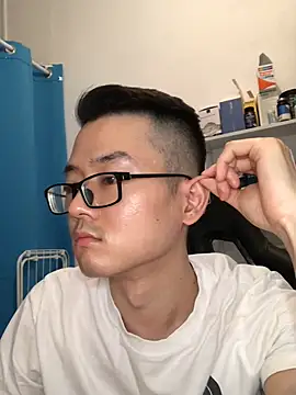 wangjian2324 online show from February 18, 5:43 pm